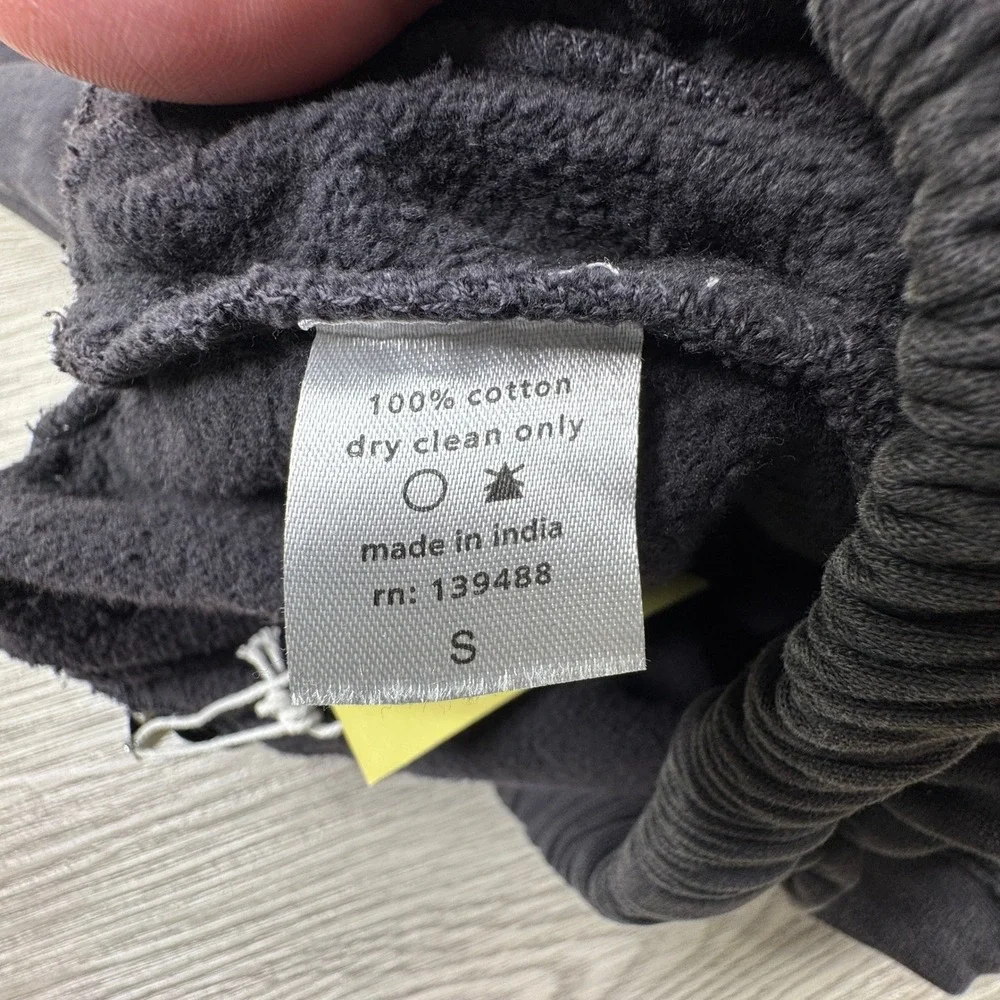 MNML *orders ship