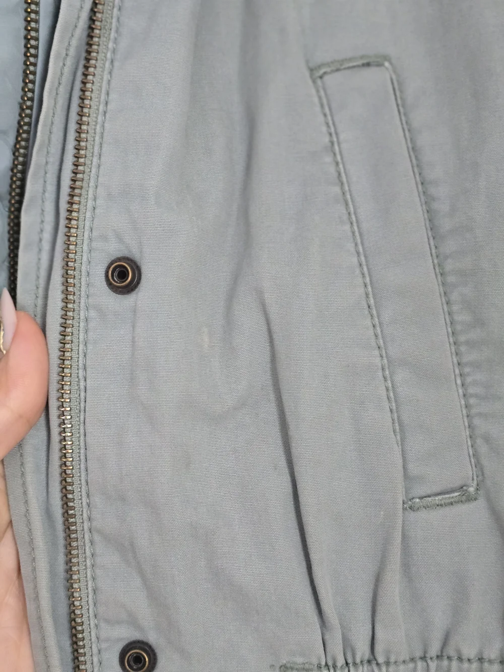 GAP lightweight hooded