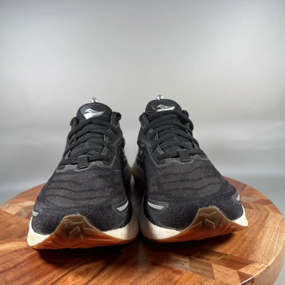 Saucony very good