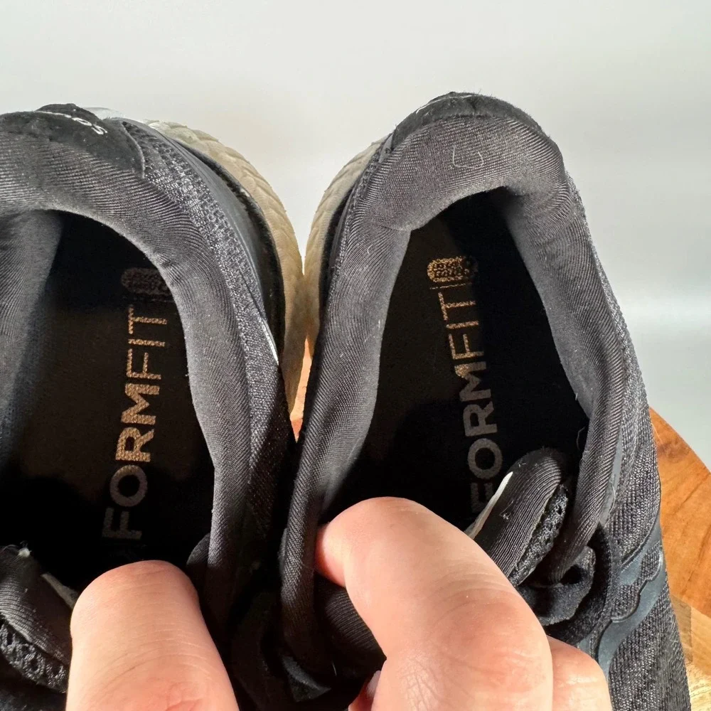 Saucony very good