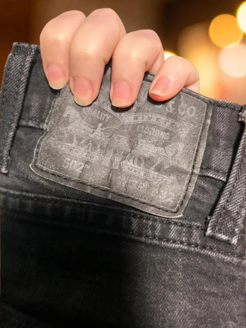 Levis black 502