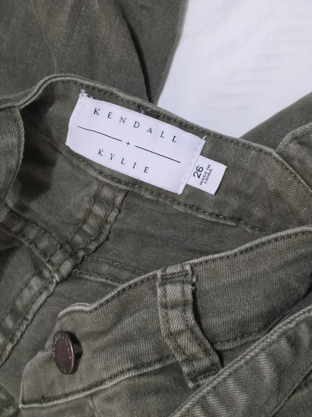 Kendall & Kylie relaxed fit