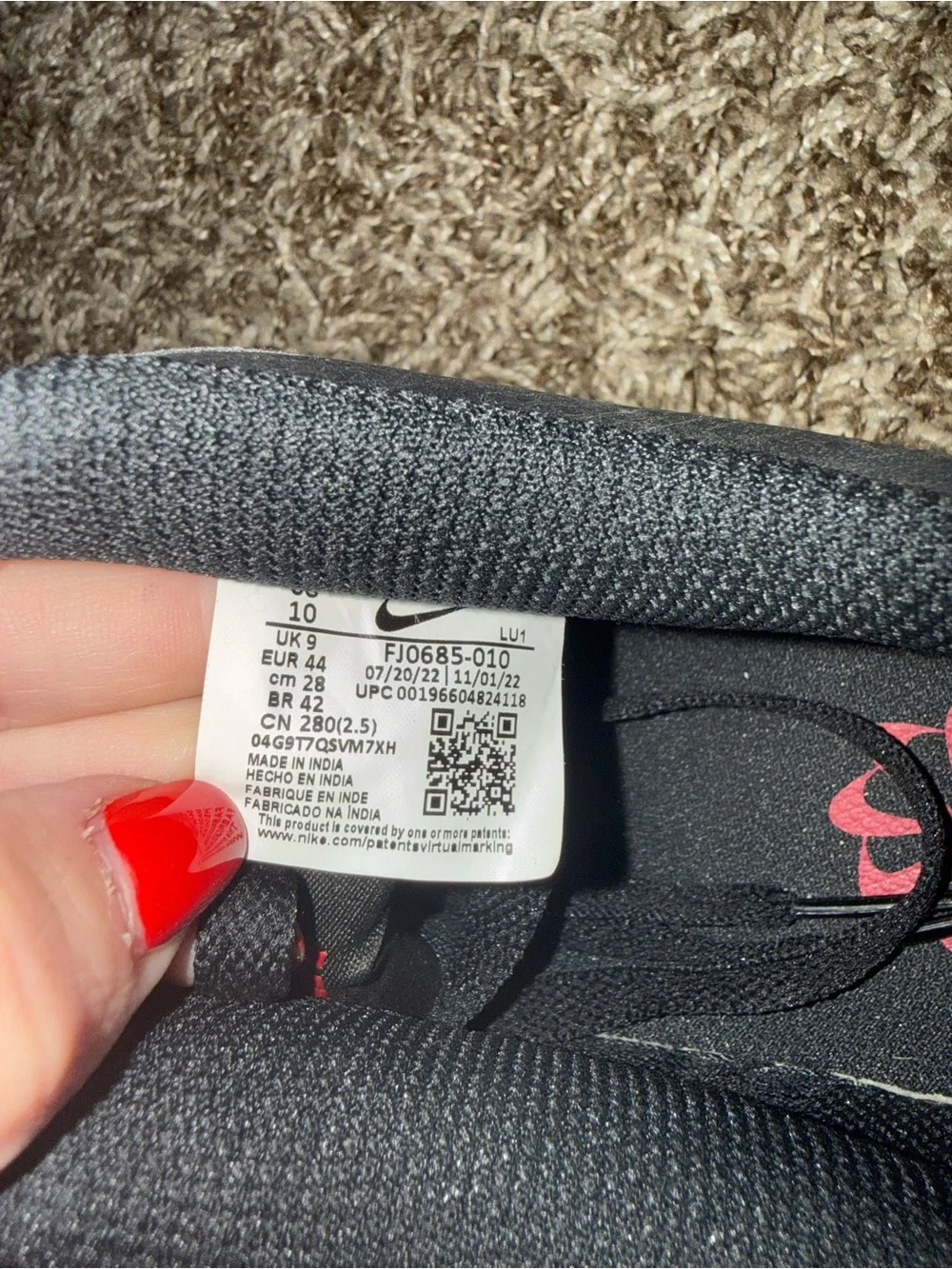 Nike youth low