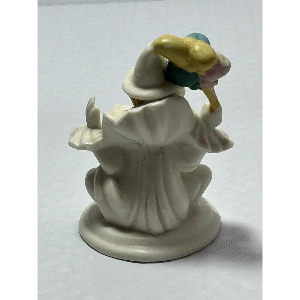 Unbranded vintage ceramic