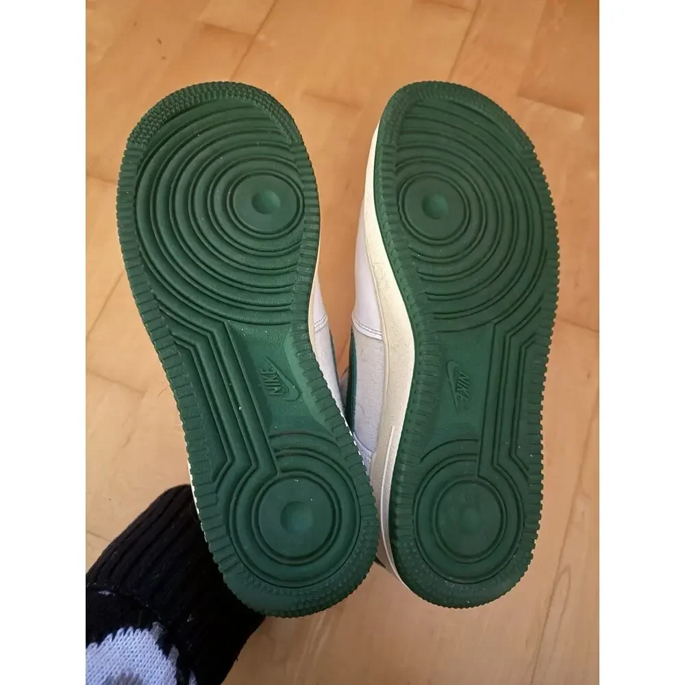 Nike Air Force 1 07 LV8 White Pine Green Sneakers 6.5
