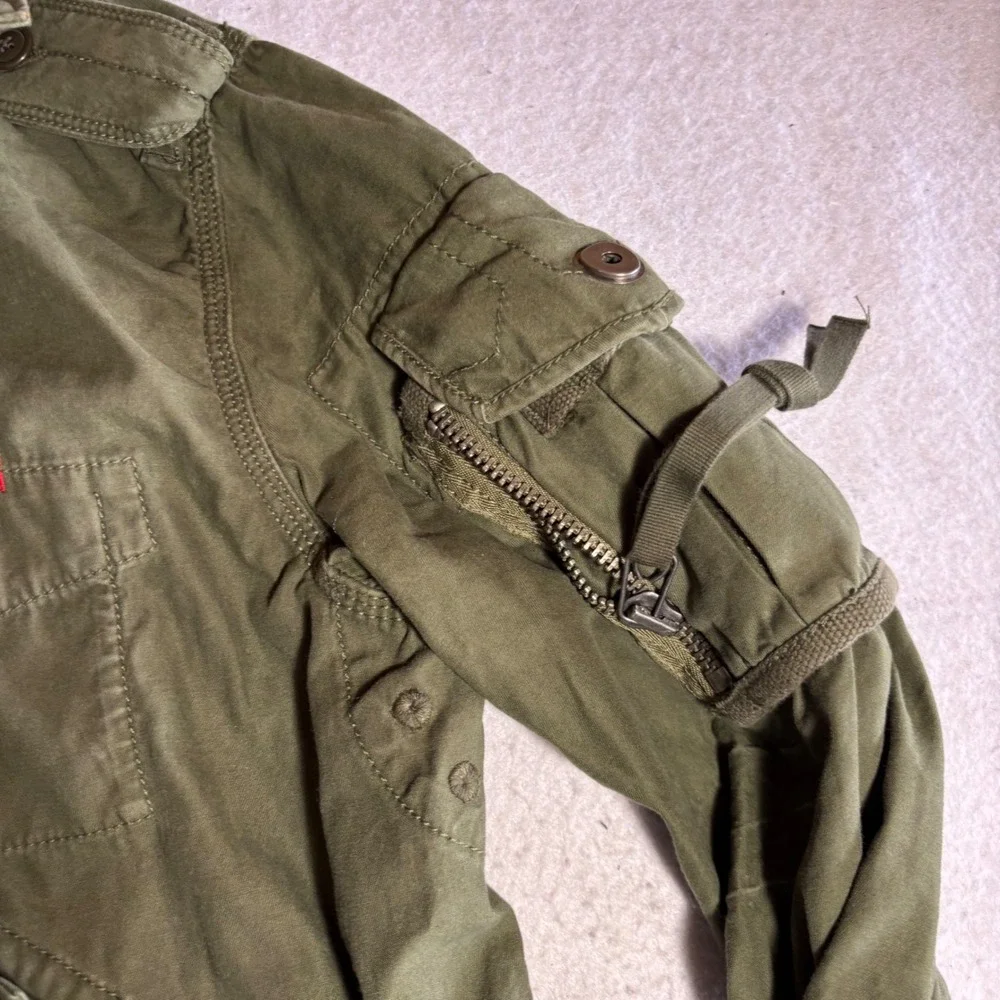 Gap (PRODUCT) RED brand gap