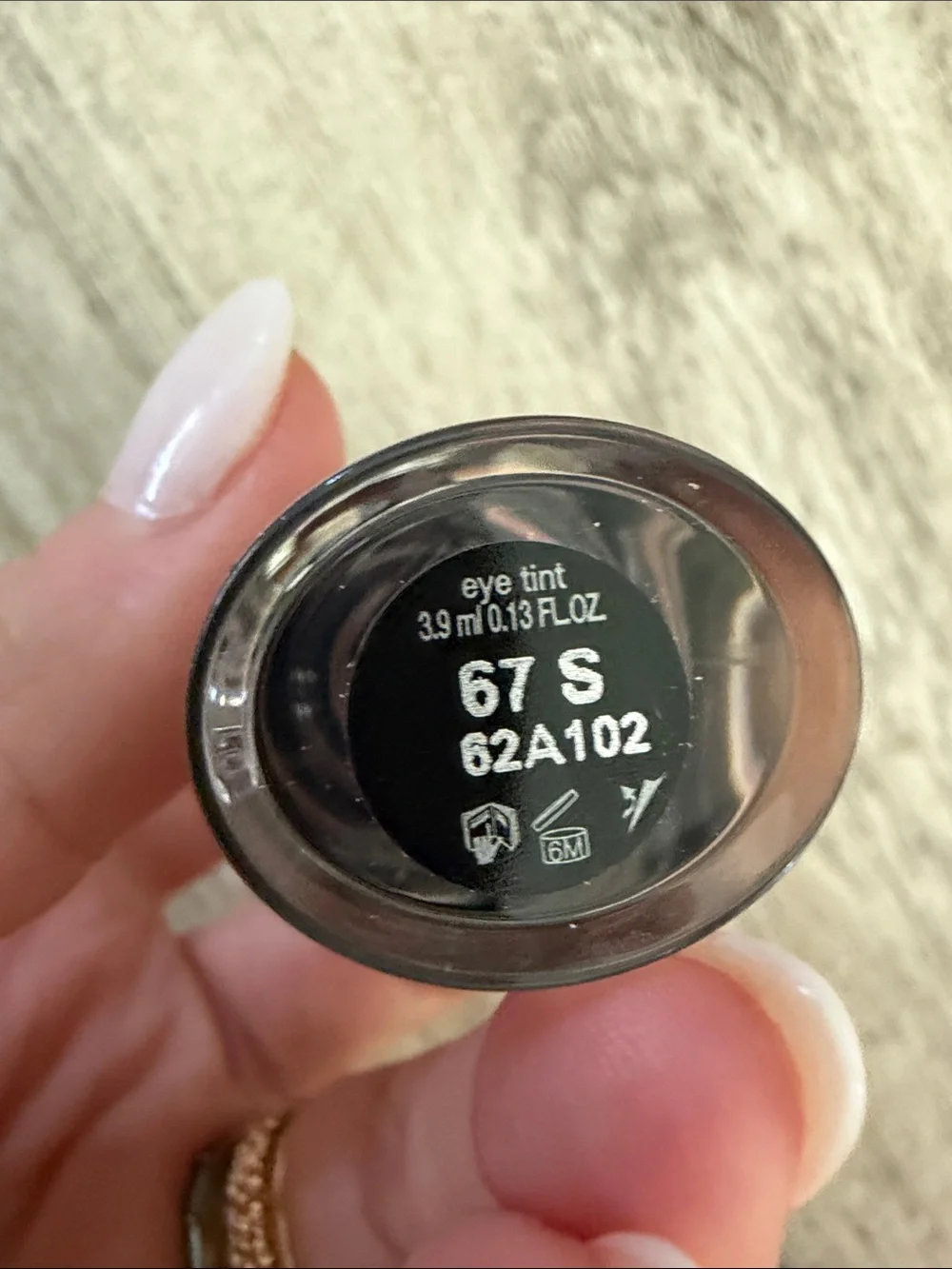 Giorgio Armani luminous liquid