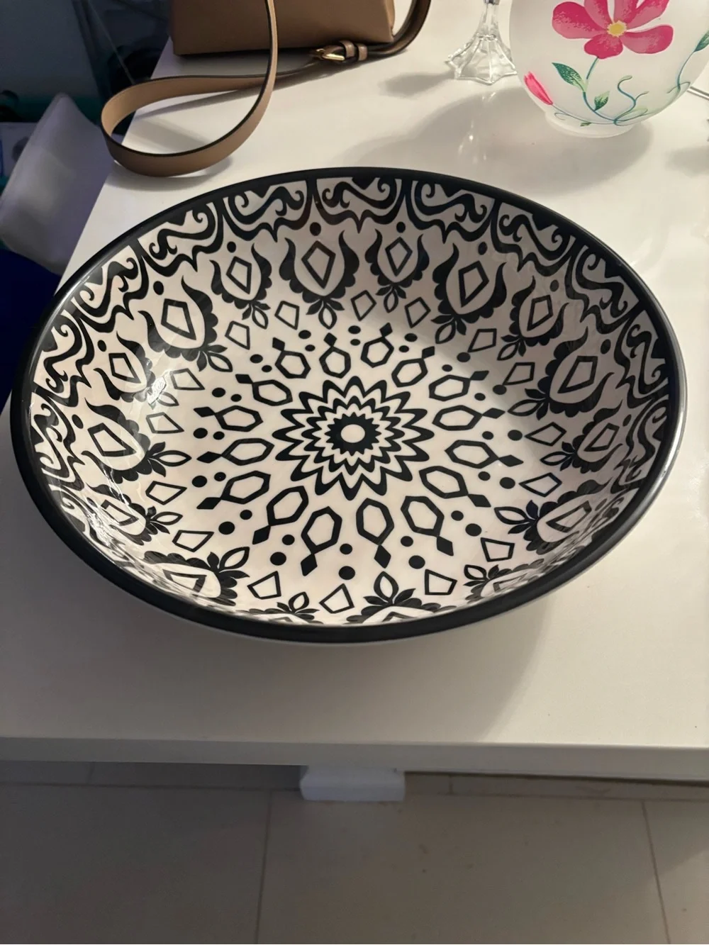 N/A elegant black