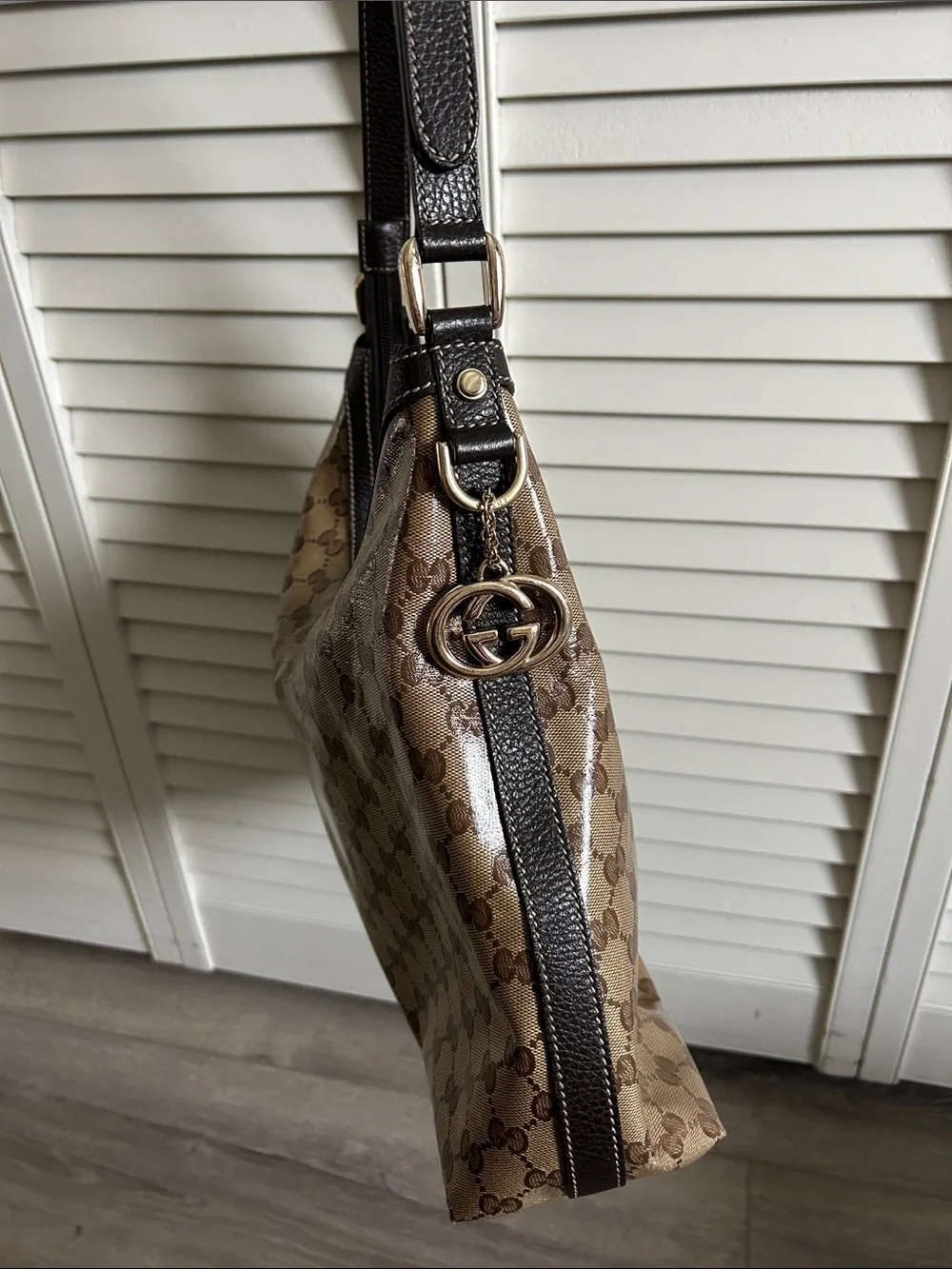 Gucci authentic classic