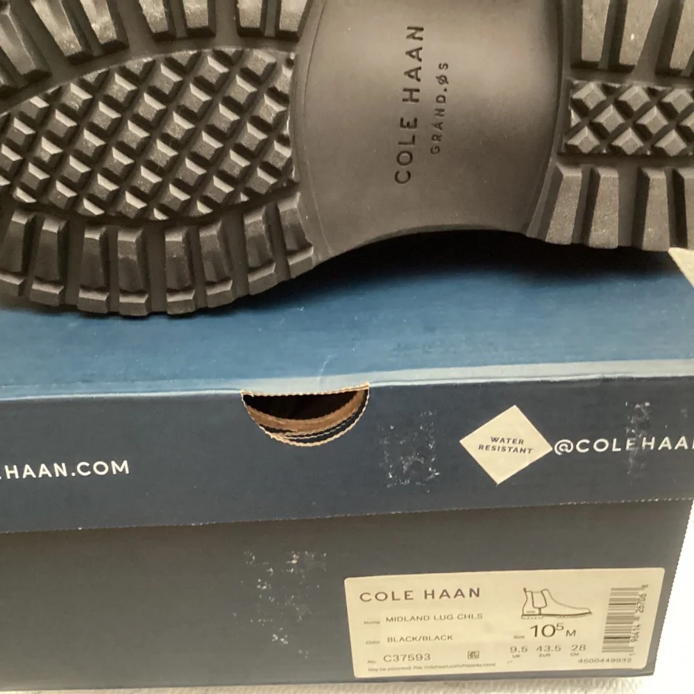 Cole Haan Men Chelsea Boots NIB size 10.5