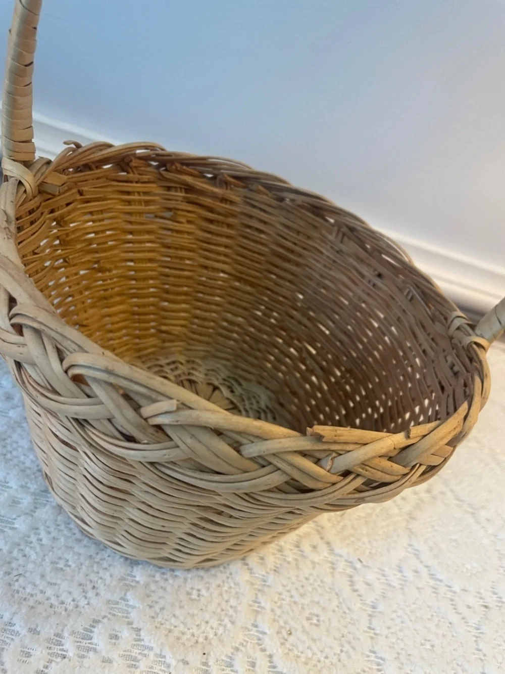 N/A handwoven rattan
