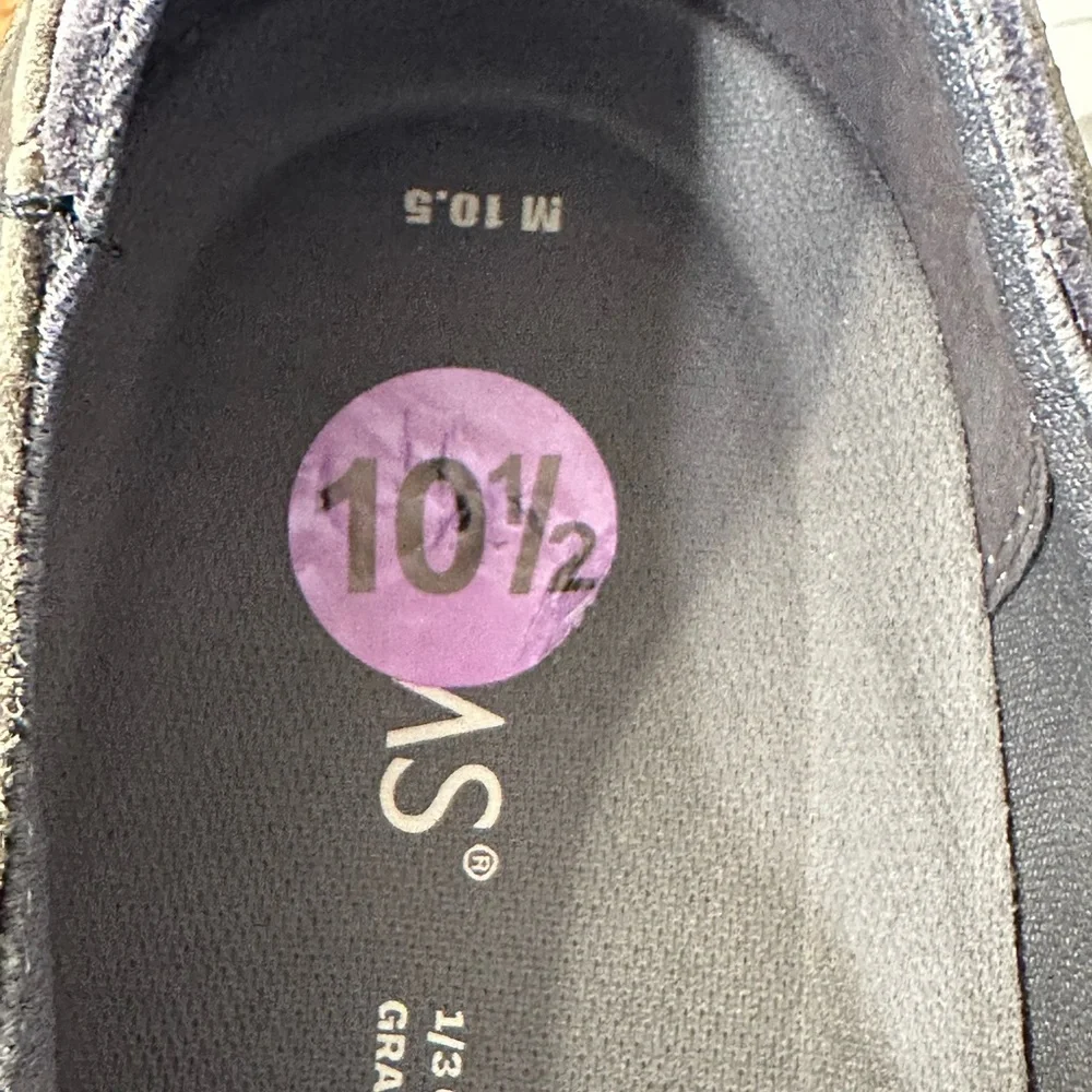 Toms brand new