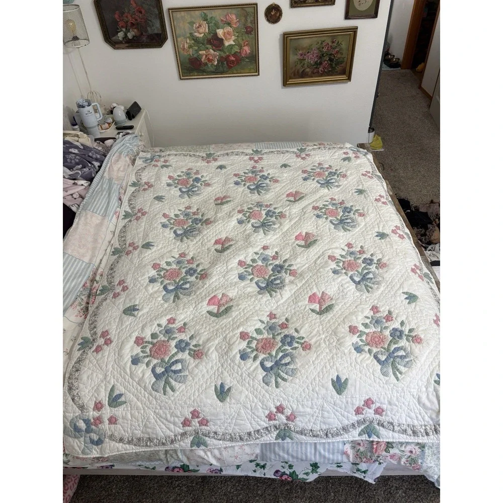 Arch Quilts appears be