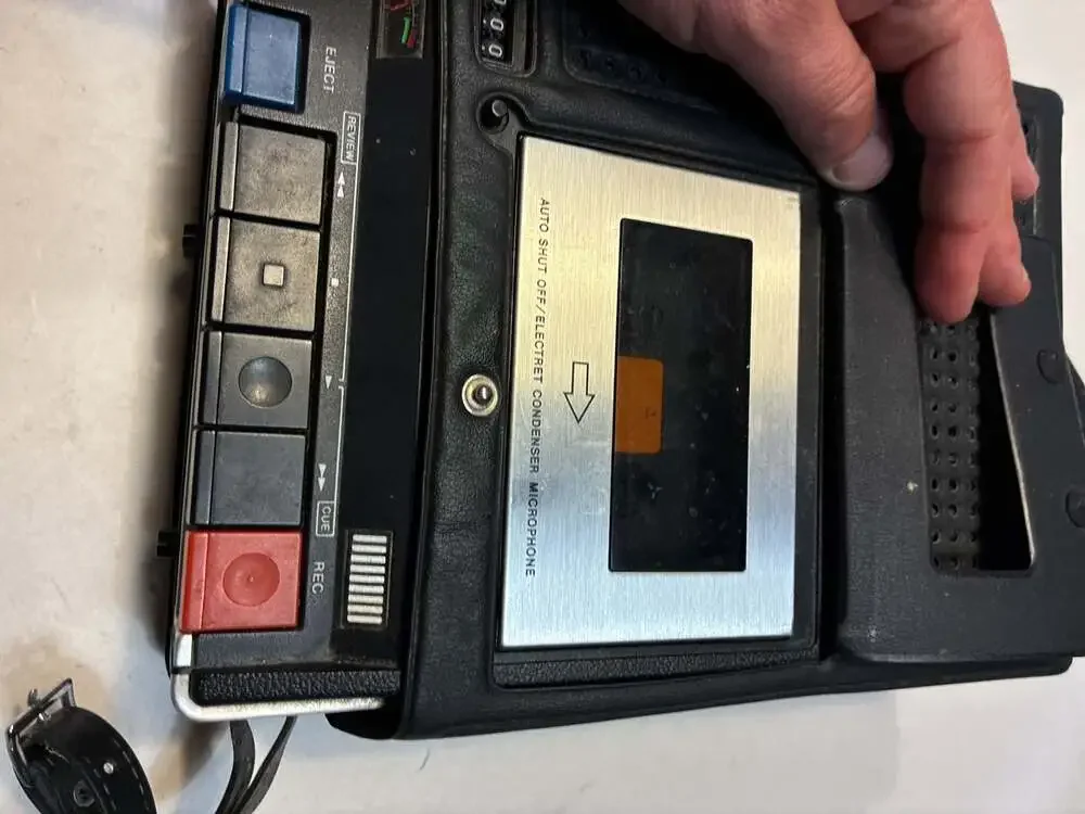 Sony TC-92 Solid State Portable Cassette Tape Recorder with Case