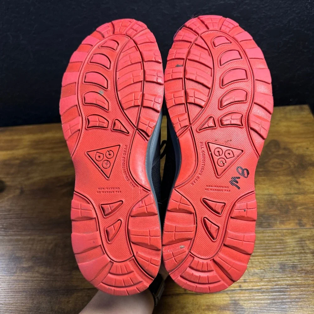 Nike acg manoa