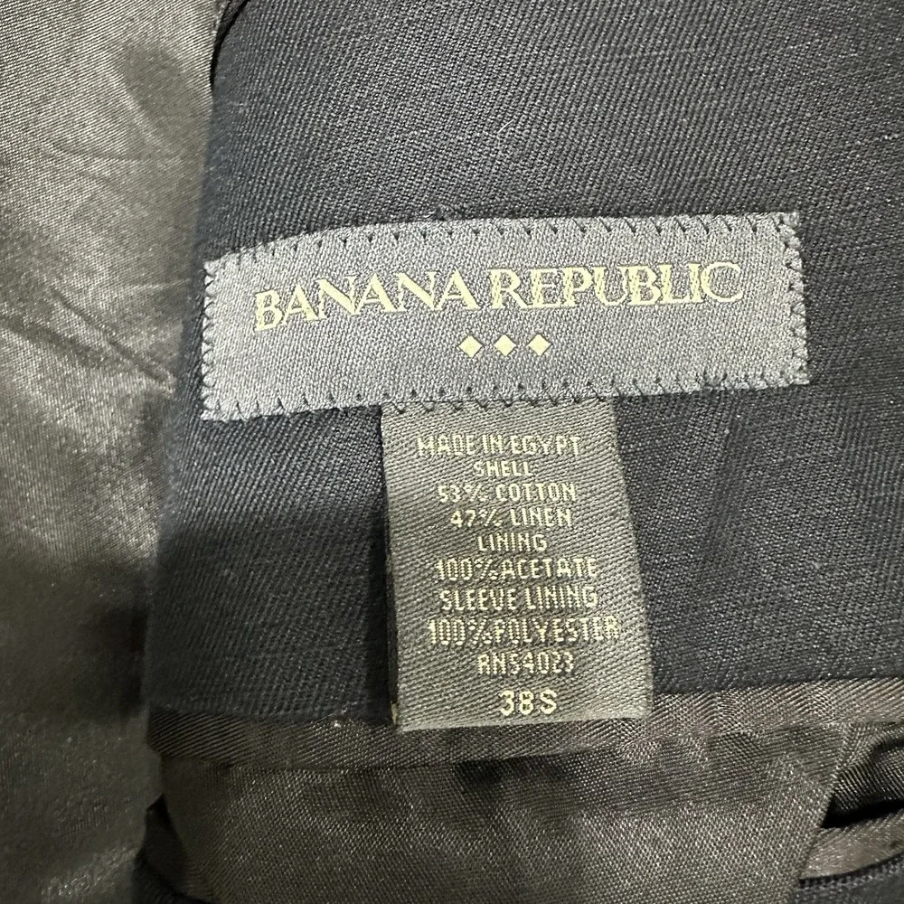 Banana Republic please see