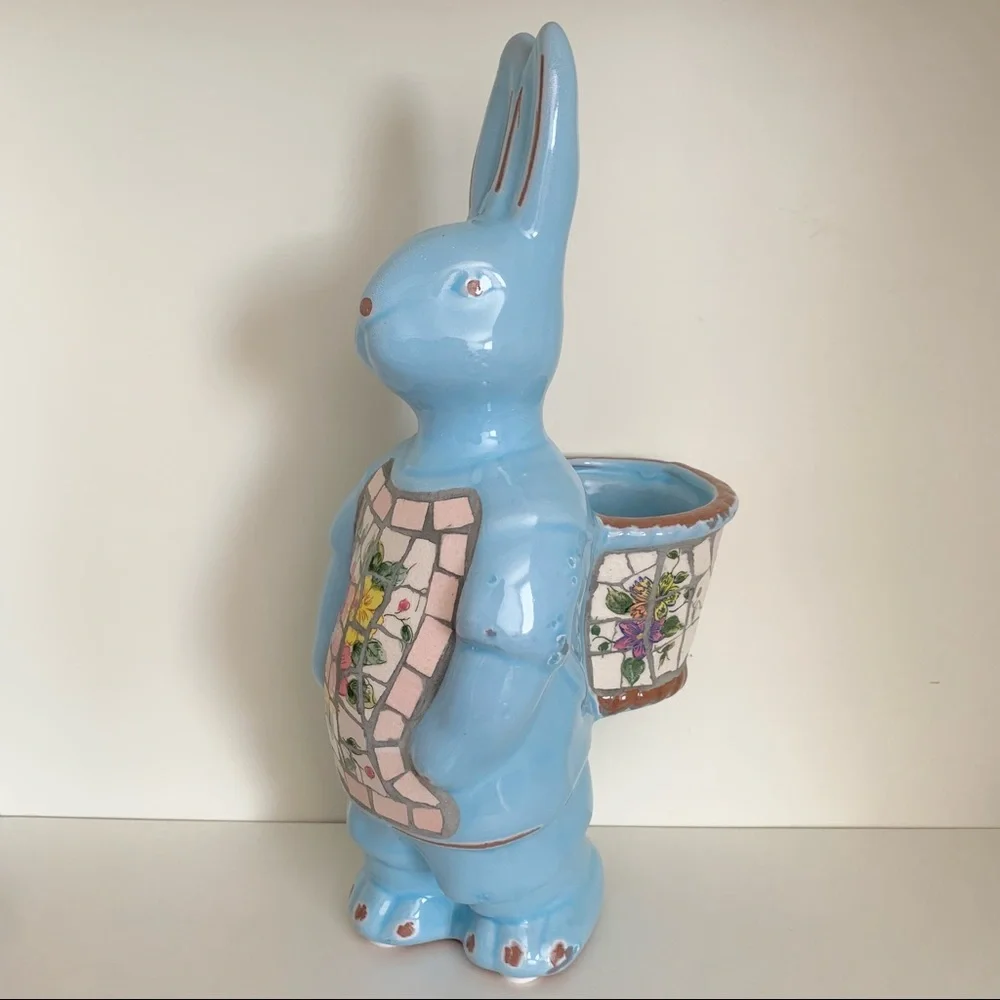Vintage ceramic bunny