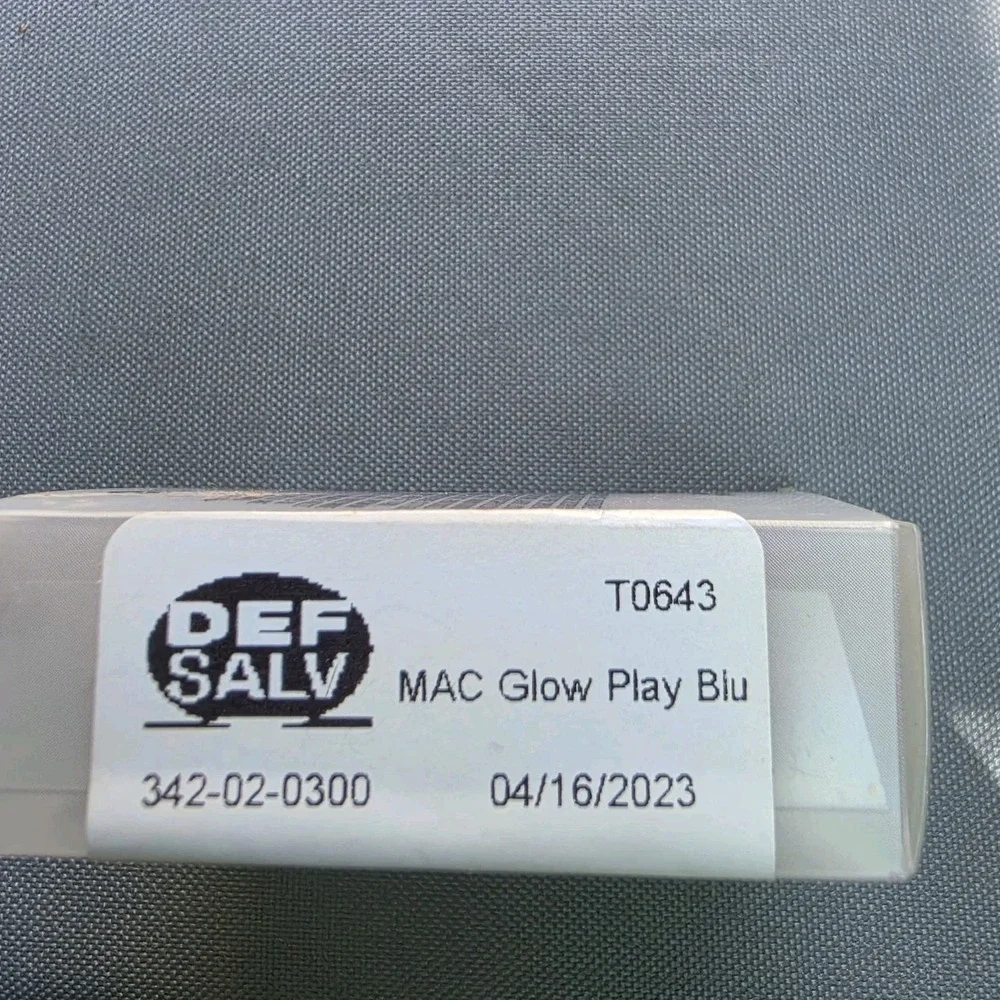 M·A·C mac glow