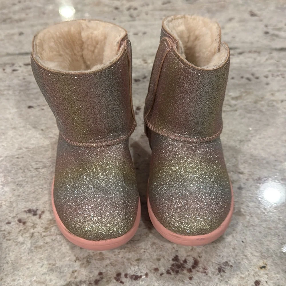 UGG sparkling glitter