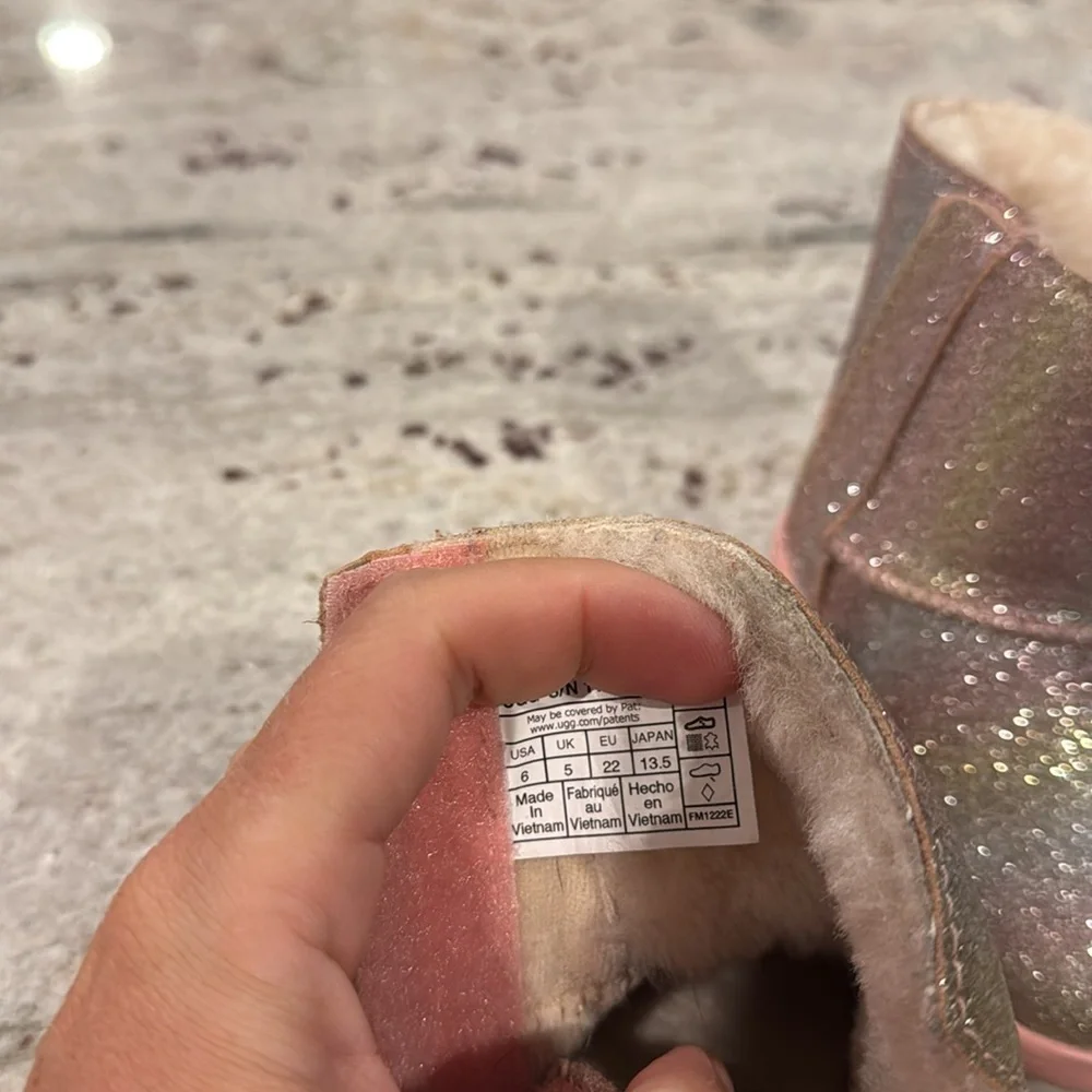 UGG sparkling glitter
