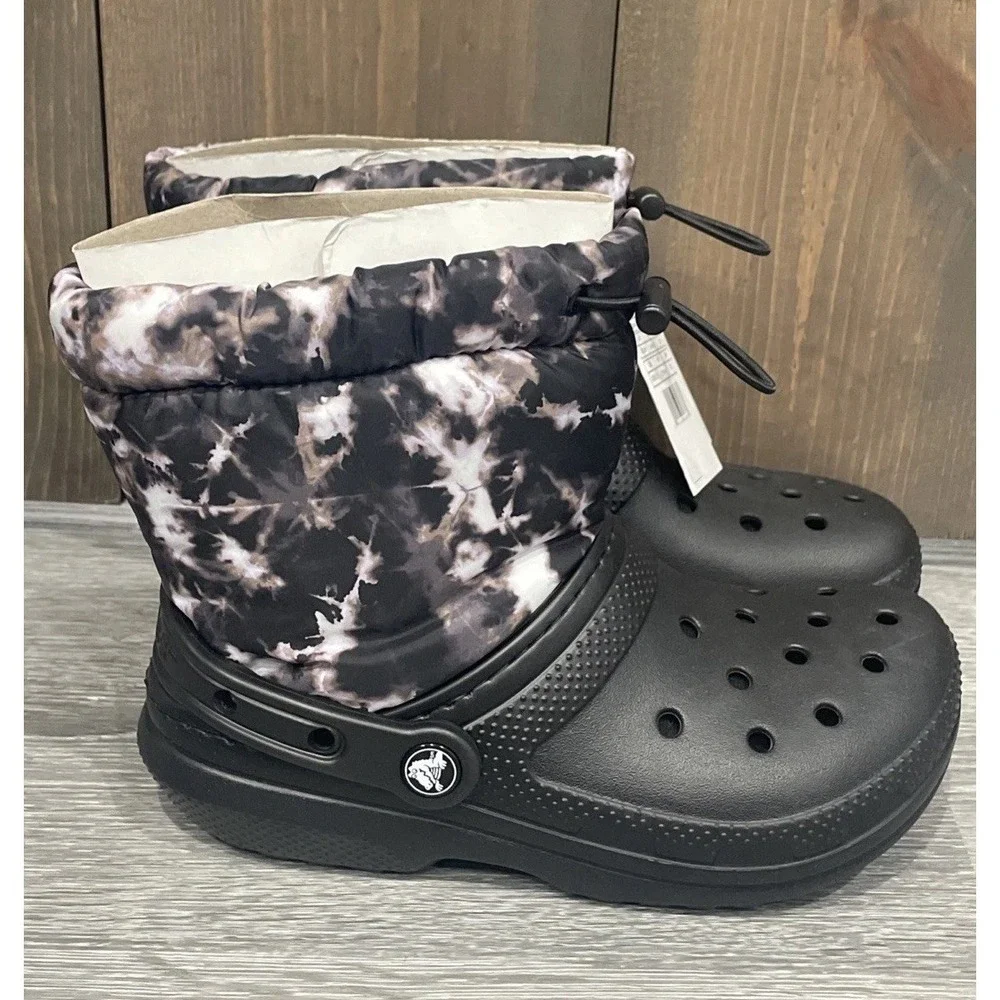 CROCS nwt classic