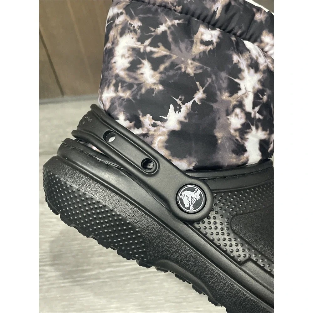CROCS nwt classic
