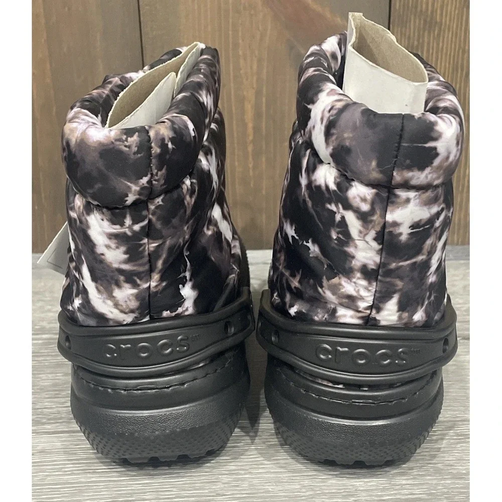 CROCS nwt classic
