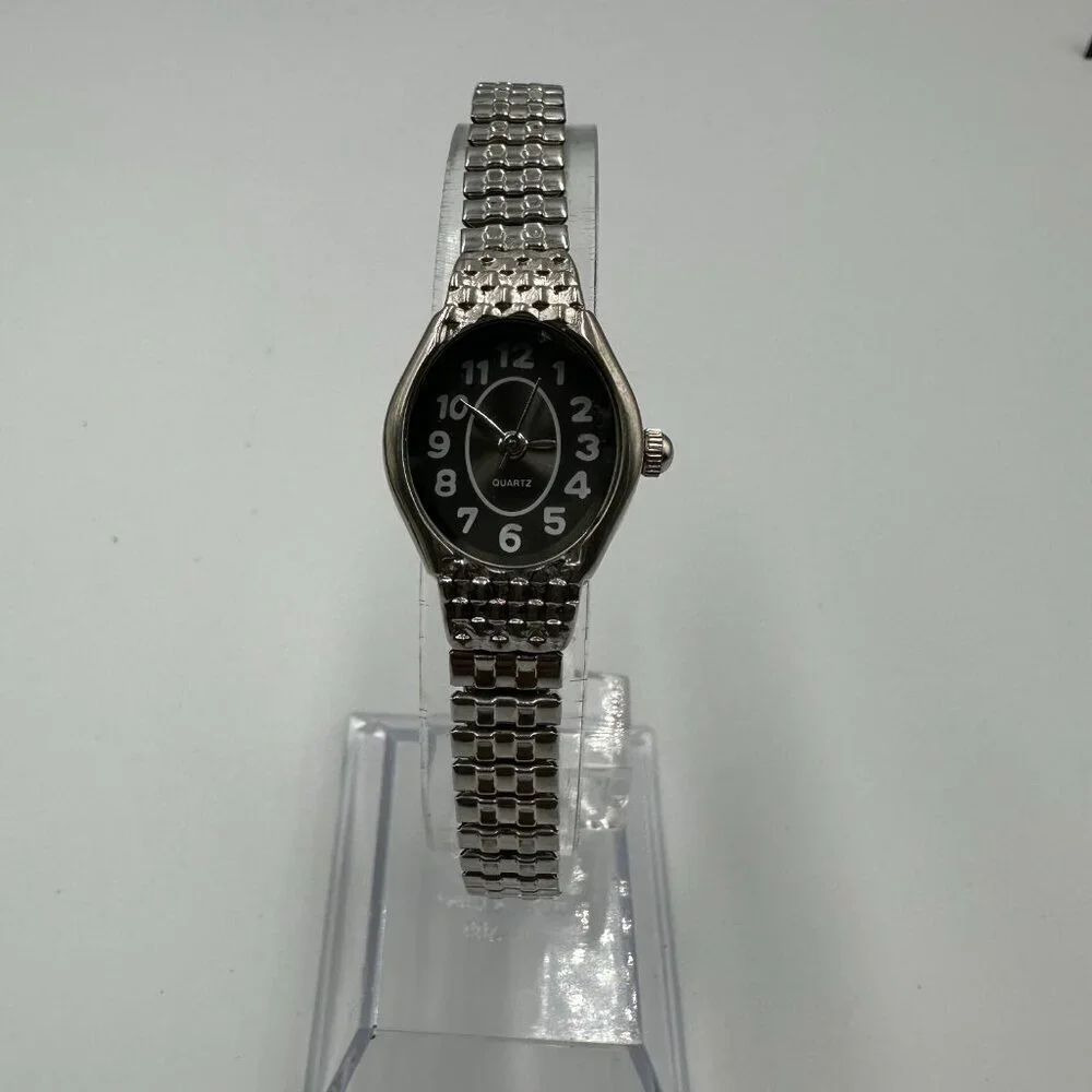 Fashion Jewelry oval dial
