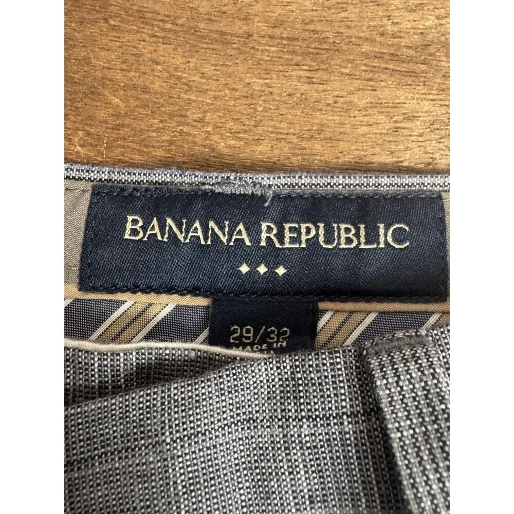Banana Republic these banana