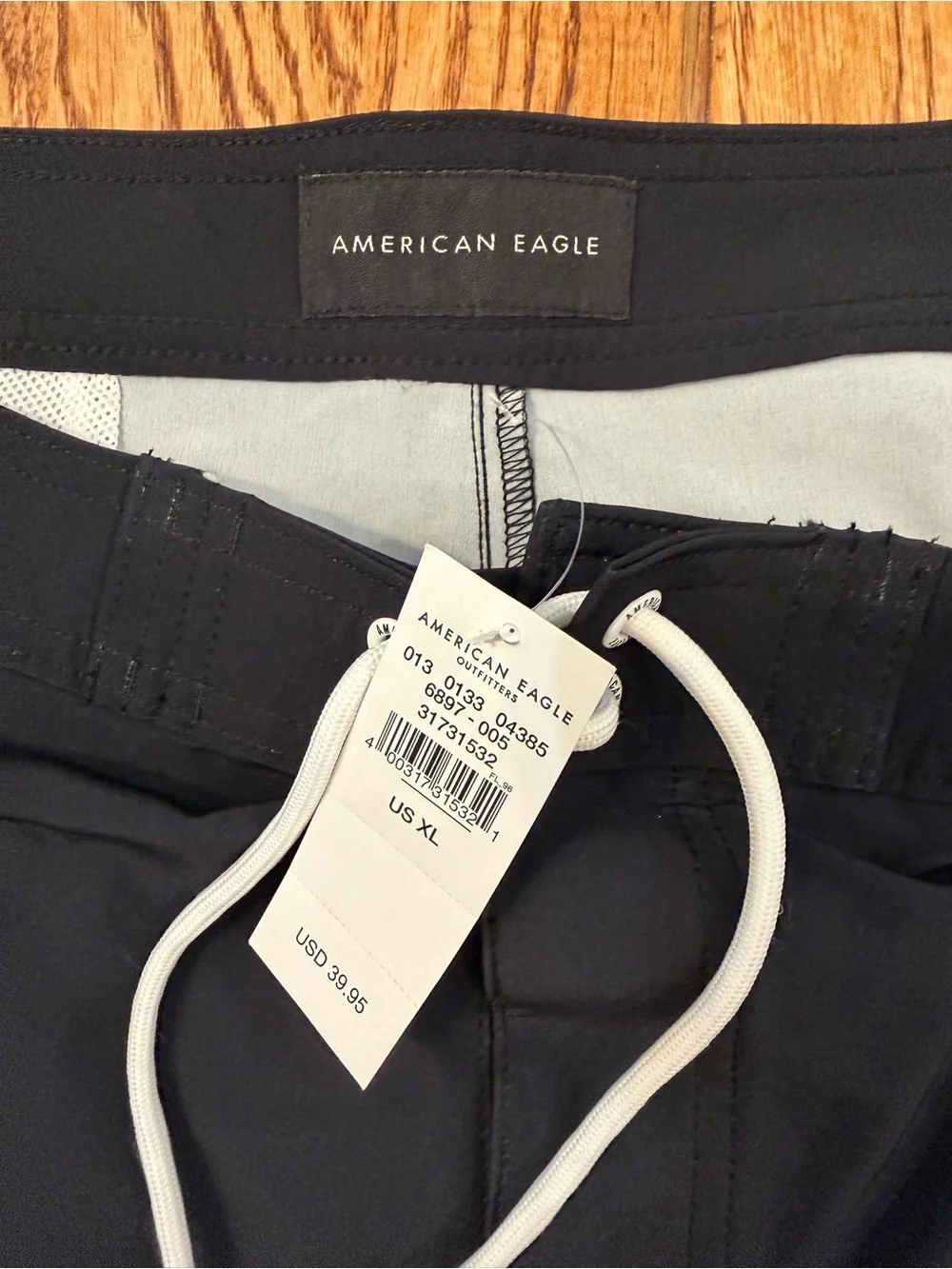 American Eagle Outfitters classic board