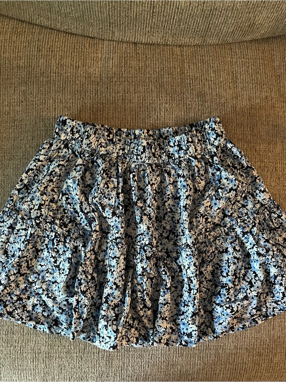 Gap Blue Floral Ruffled girls Skirt size medium