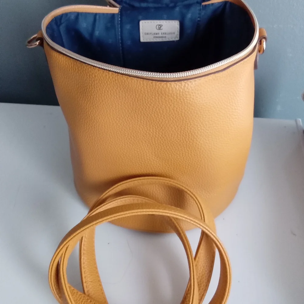 Oriflame Exklusiv Mustard Yellow Pebble Grain Vanity Case Bag Top Handle‎