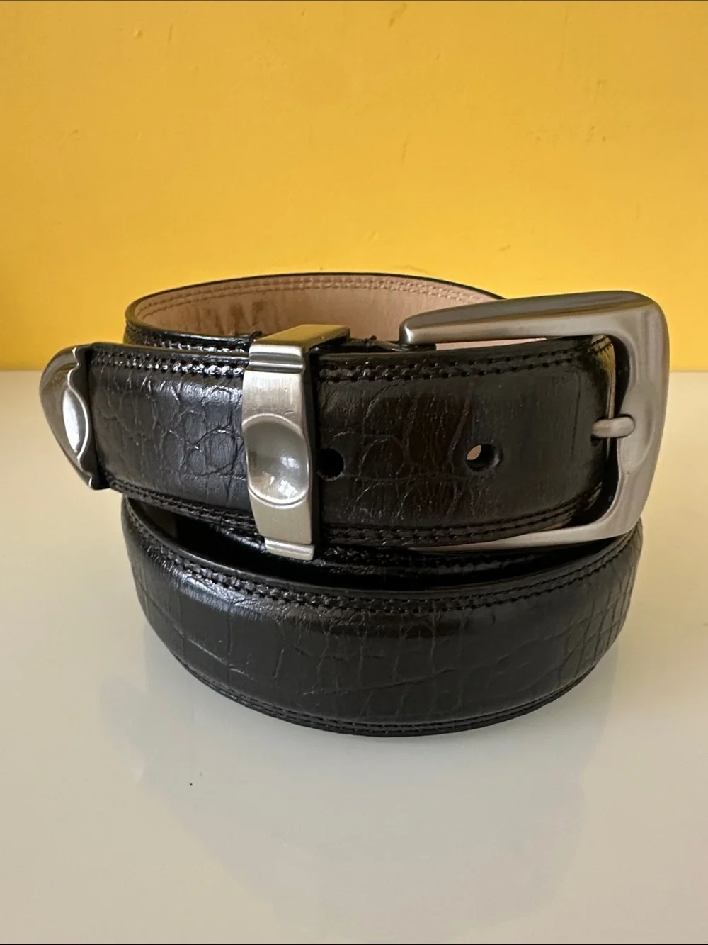 The Unbranded Brand classic black
