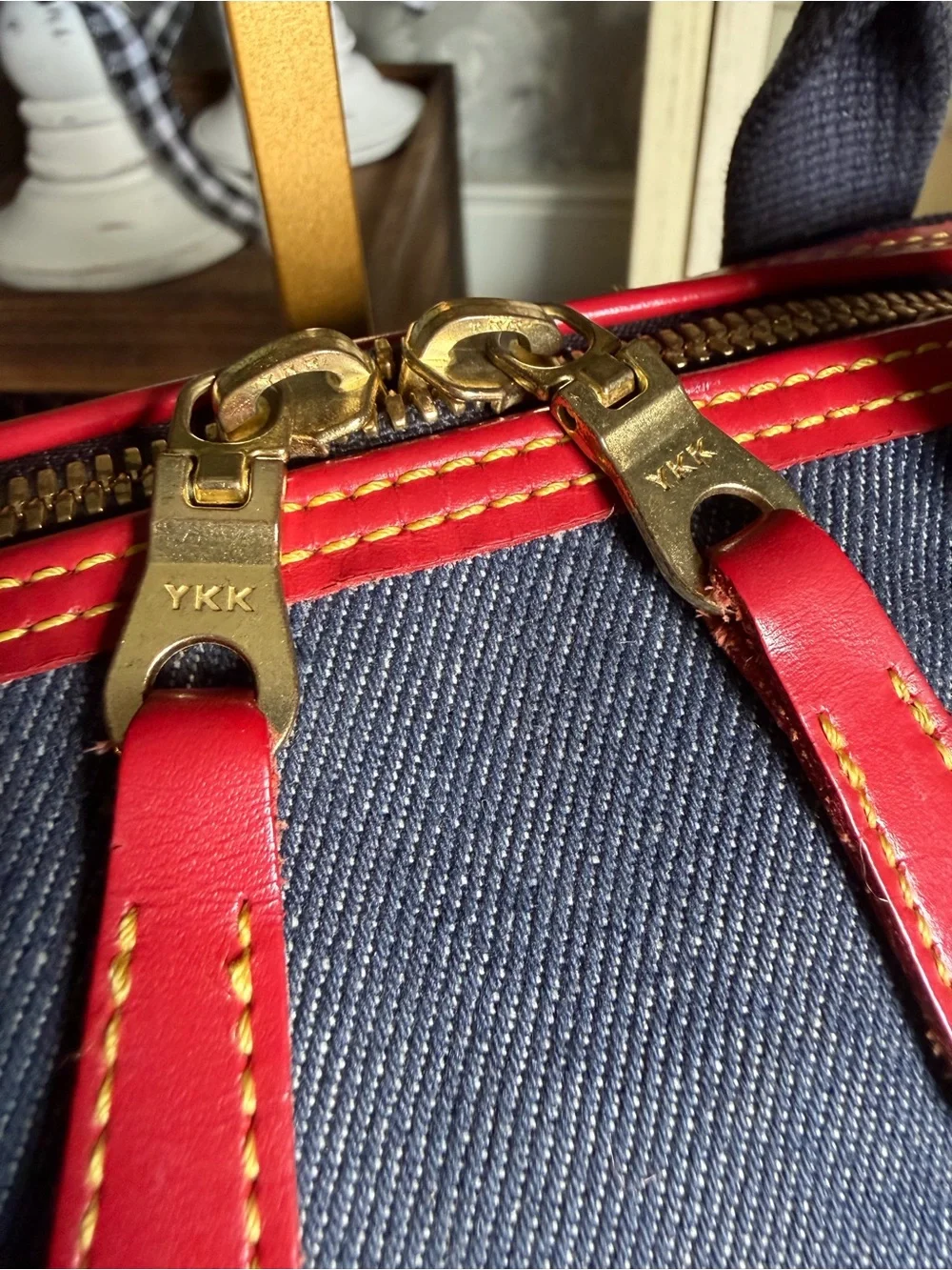 Dooney & Bourke durable navy