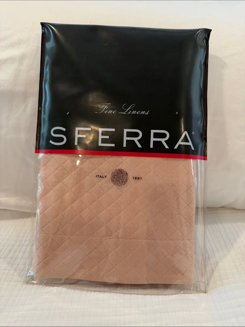 SFERRA Bari Boudoir Sham in Blush Pink. 12x16
