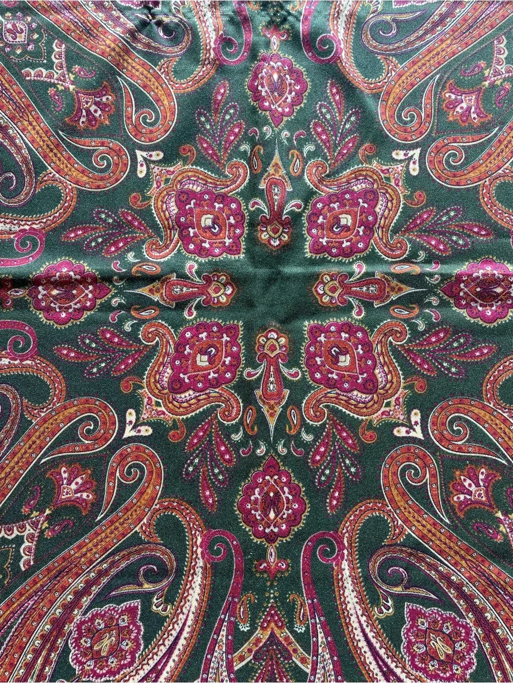 N/A beautiful paisley