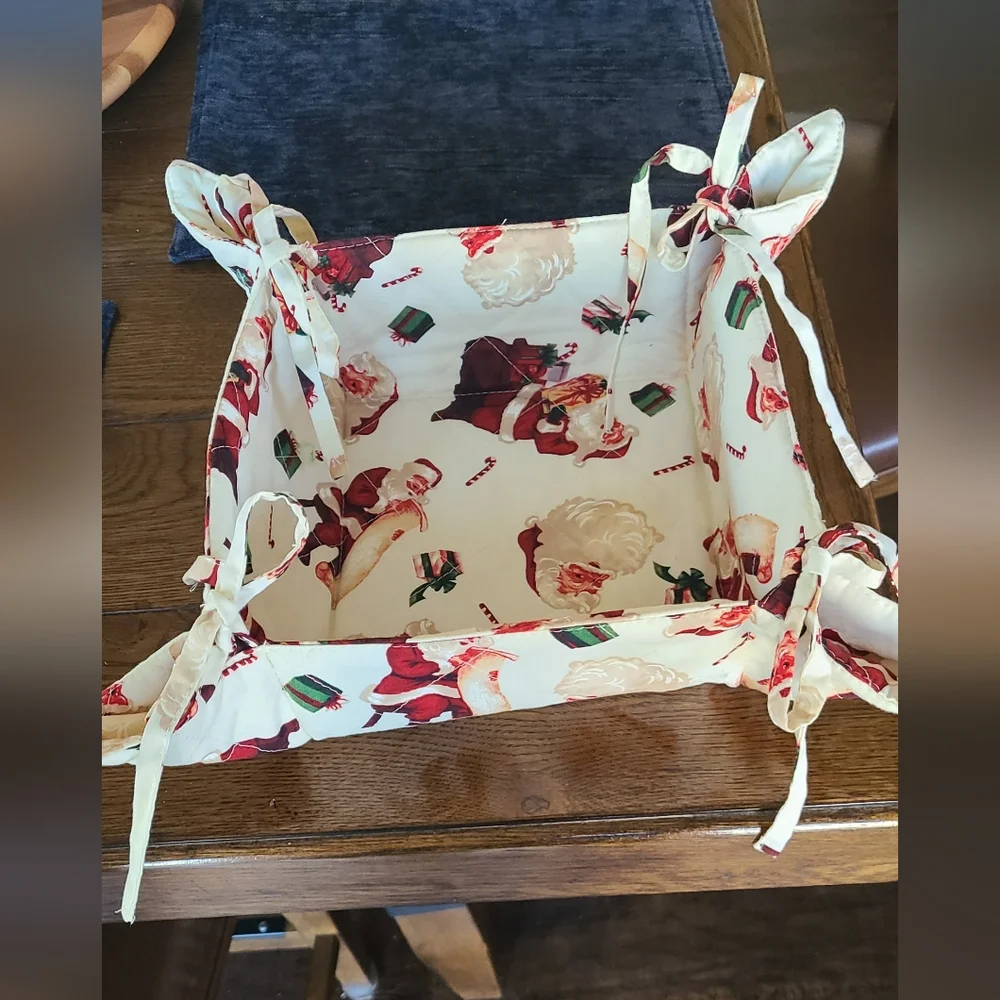 Casserole cozy with cute Santa design can hold 8