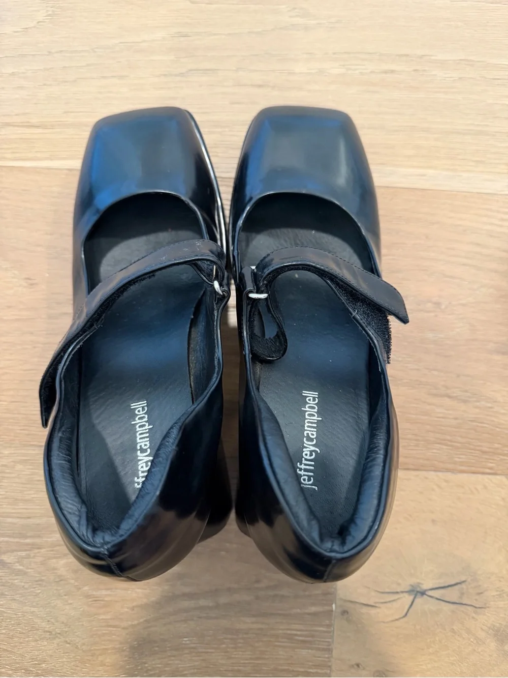 Jeffrey Campbell size 10