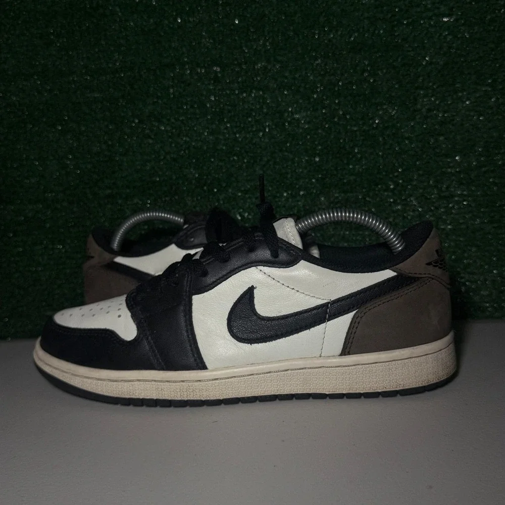 Jordan size 10
