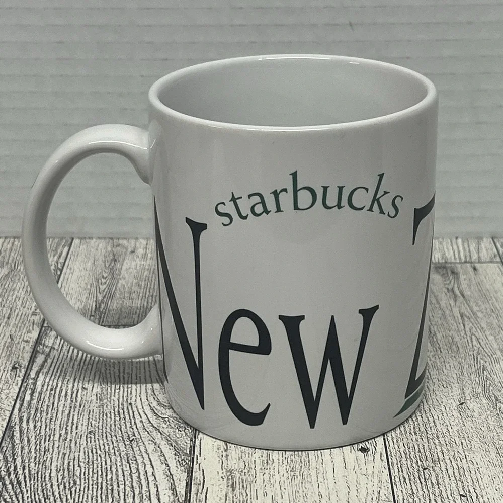 Vintage 2004 Starbucks City Mug Collector Series New Zealand Kiwi Bird 16 oz