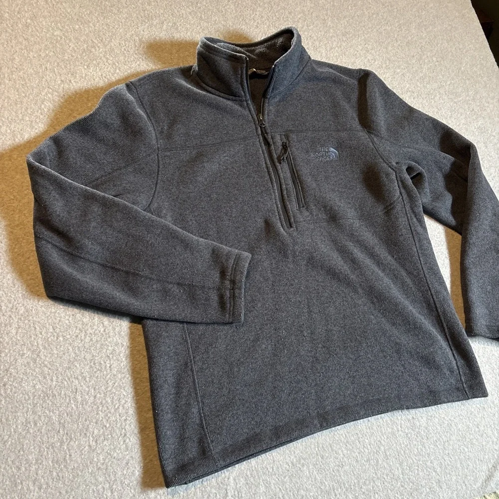 The North Face mens quarter