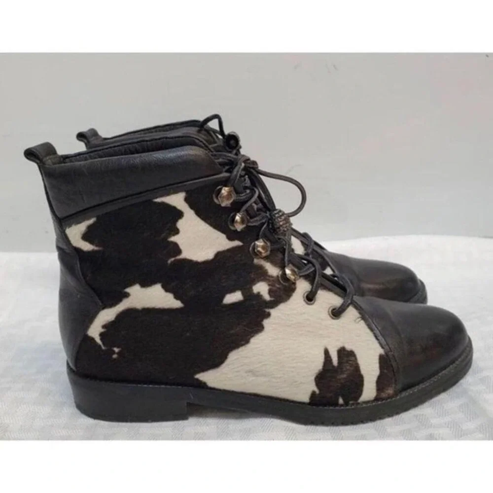 Stuart Weitzman Cow Print‎ Leather Boots big Kids 4 Black White Good Calf Hair