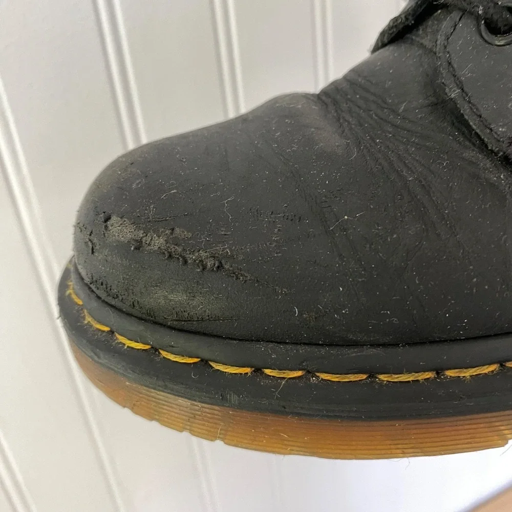 Dr. Martens answer do eye