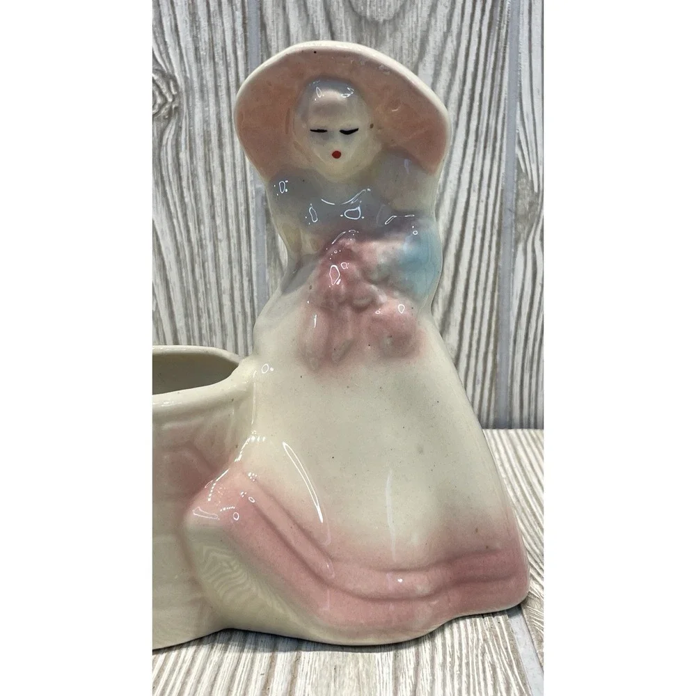 Shawnee Pottery vintage ceramic