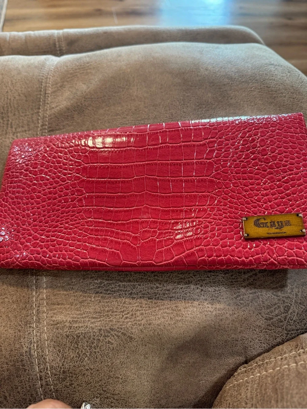 N/A stylish red