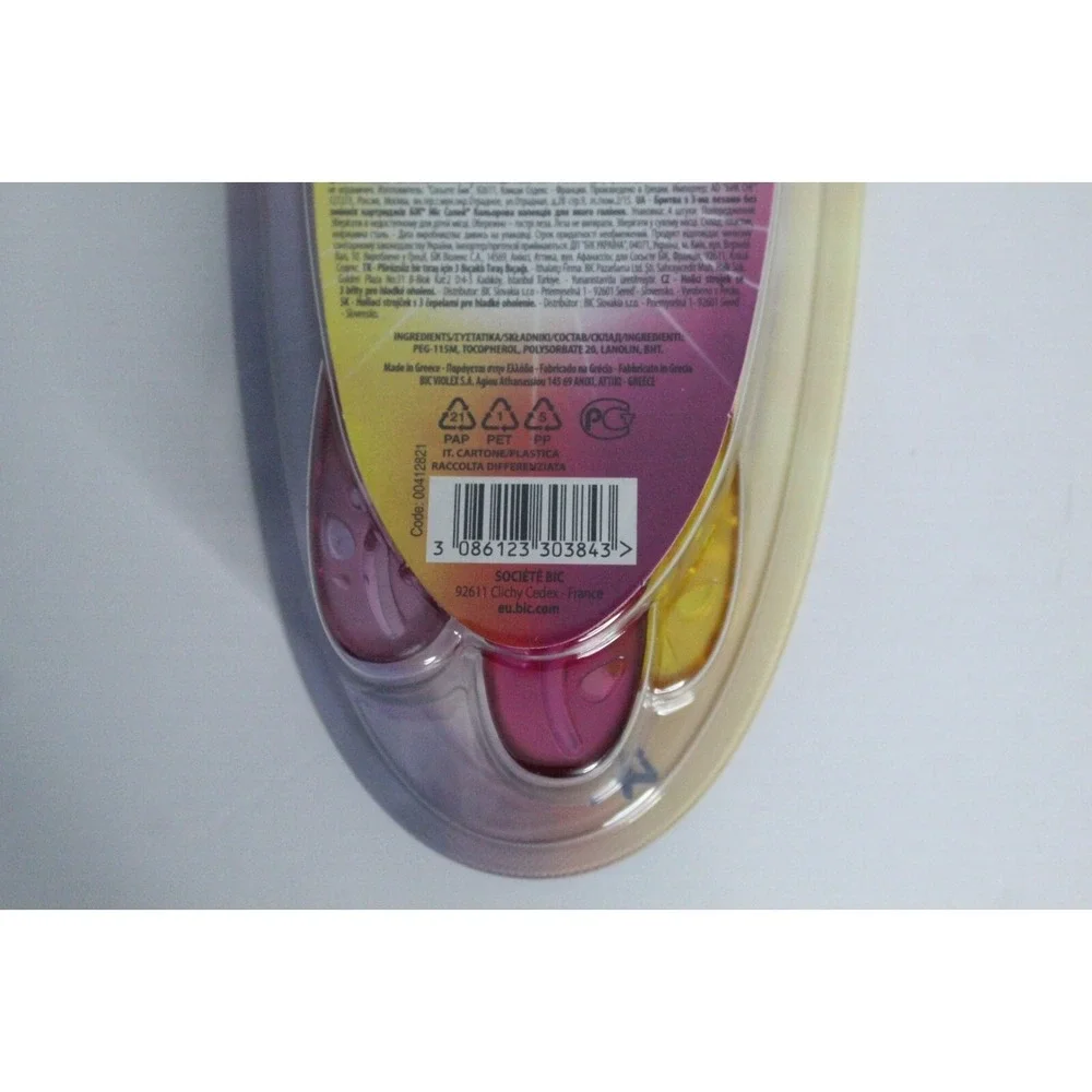 Bic Miss SOLEIL Razor-  3 Blades per Razor, 4 Razor Each‎  SEALED Unopened Item
