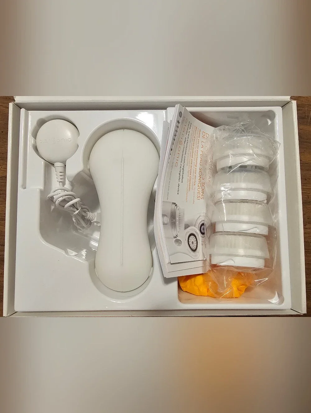 Clarisonic white mia