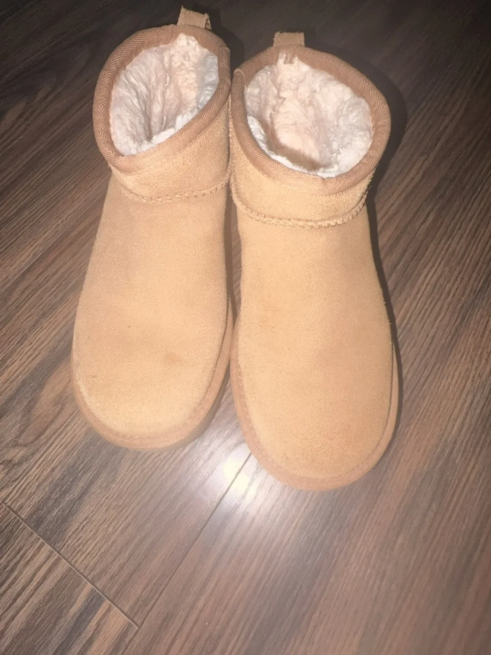 UGG classic short
