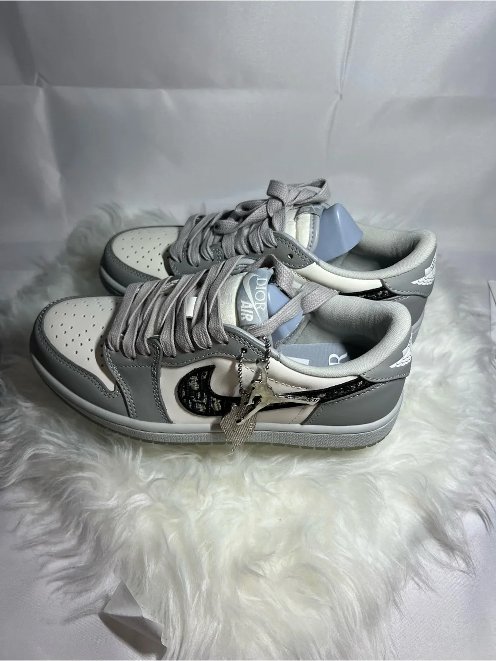 Jordan low top