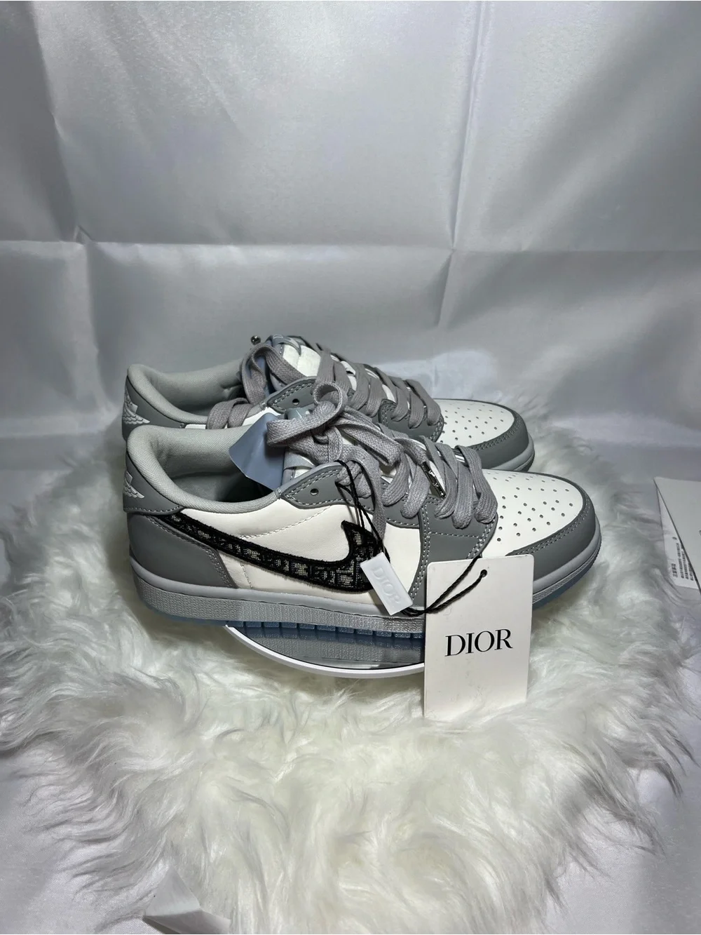 Jordan low top